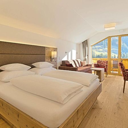 Hotel Kristall غروسارل المظهر الخارجي الصورة