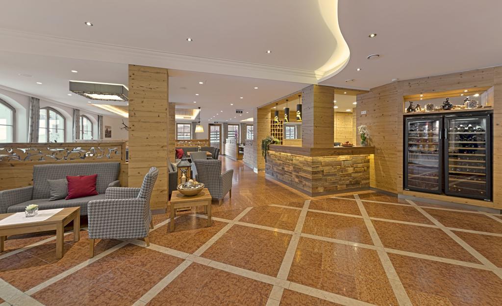 Hotel Kristall غروسارل المظهر الخارجي الصورة