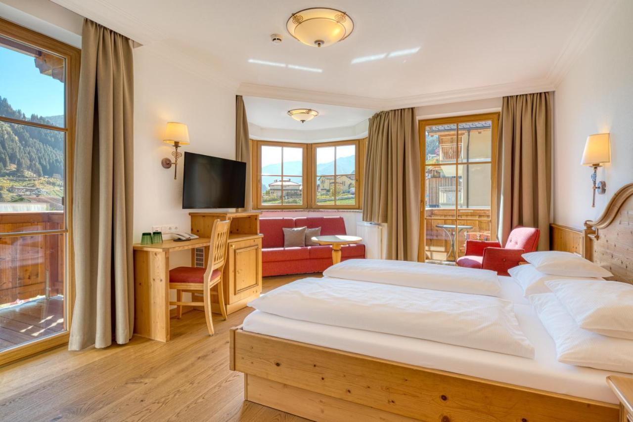 Hotel Kristall غروسارل المظهر الخارجي الصورة
