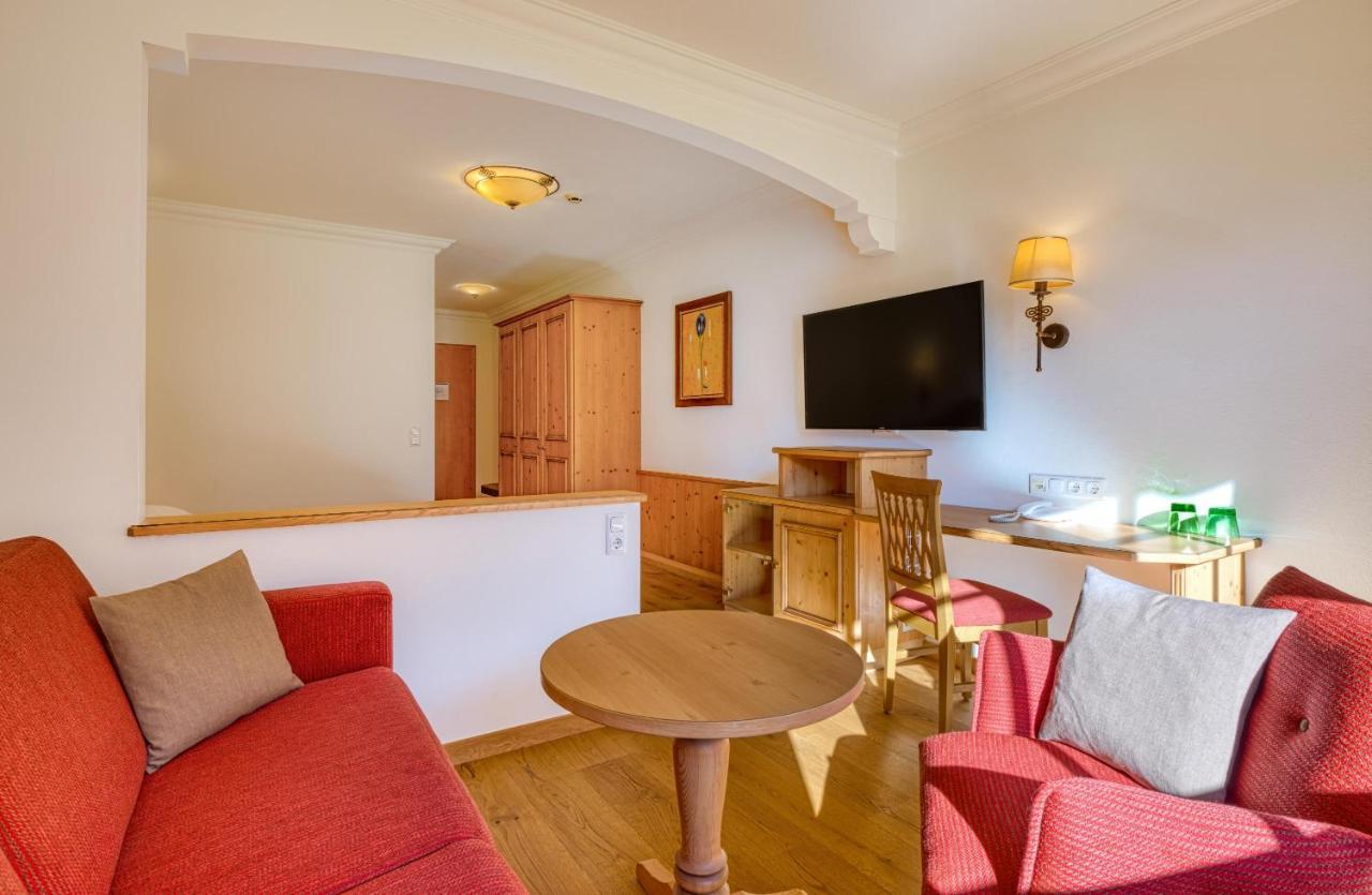 Hotel Kristall غروسارل المظهر الخارجي الصورة